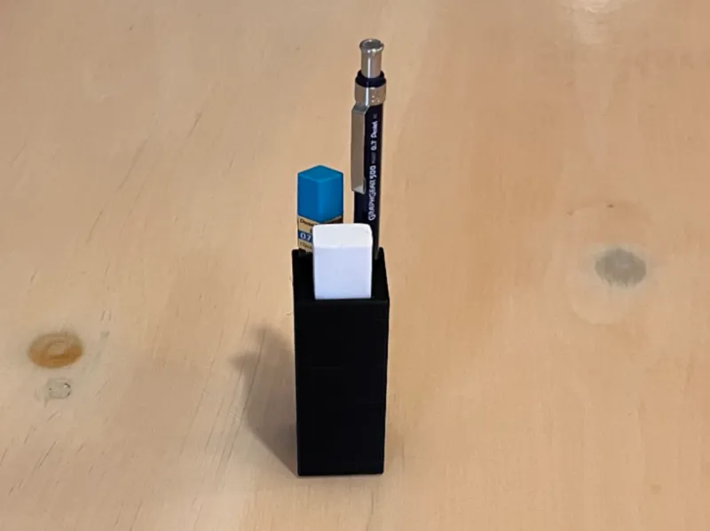 Graph Gear 500 pencil holder 