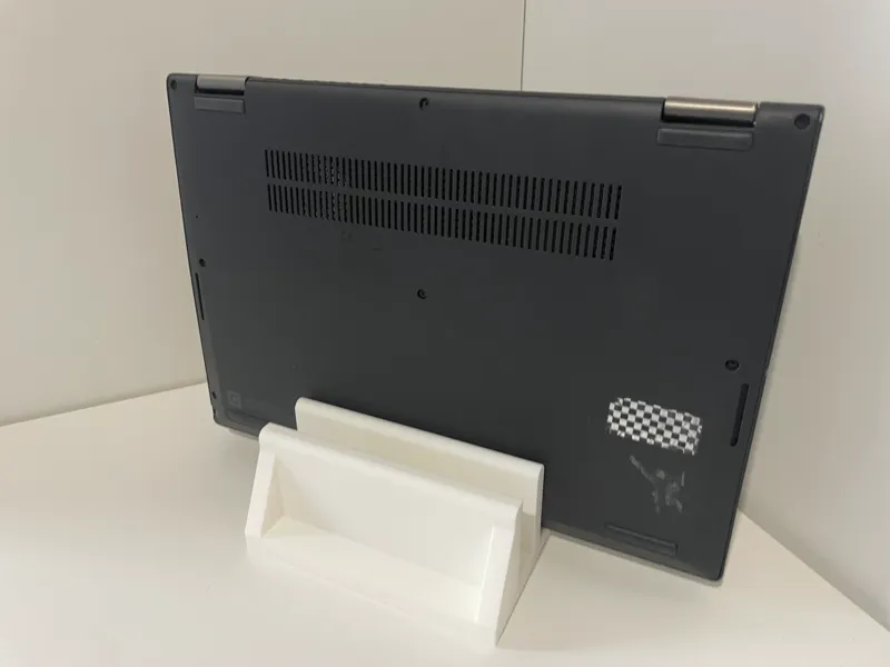 Vertical lap top stand 