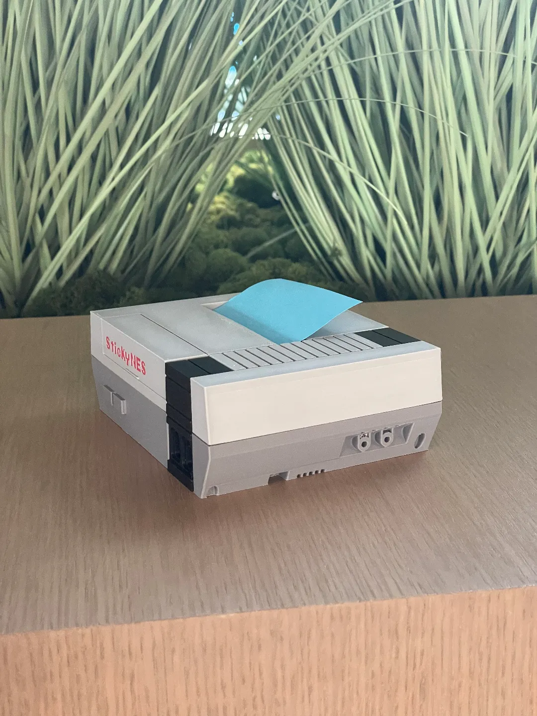 NES Sticky Note Dispenser view 4
