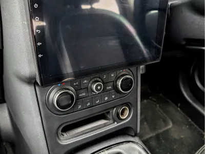 Nissan Qashqai J10 Phone Slot