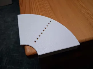 Cutting board feet drill guide / drill jig