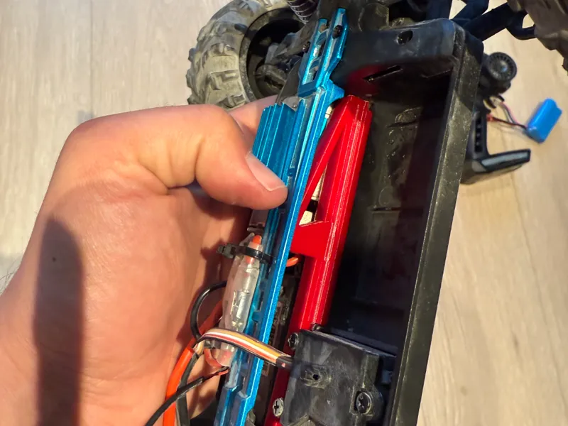 Suchiyu 16102 Conquer V2 Axel Cover