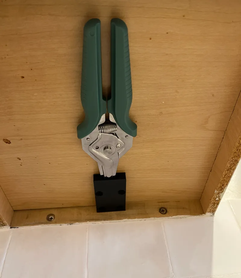 Kitchen Scissor Holder - Under Cabinet