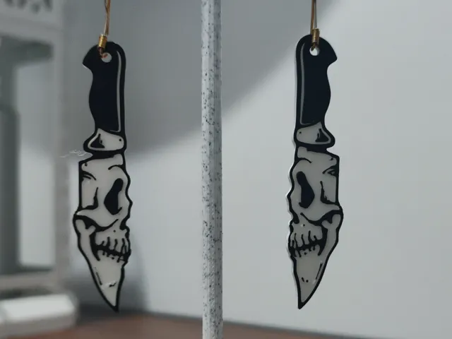 Aretes Daga del Inframundo