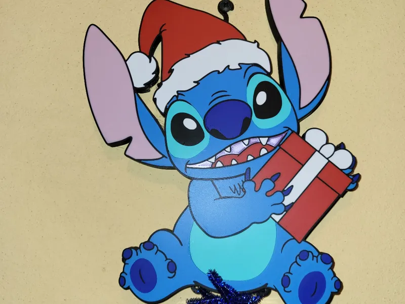 Lampada da parete natalizia di stitch