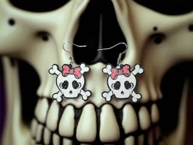 Love skull earrings