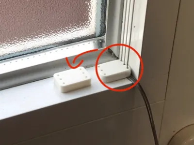 Pleated Blind Holder