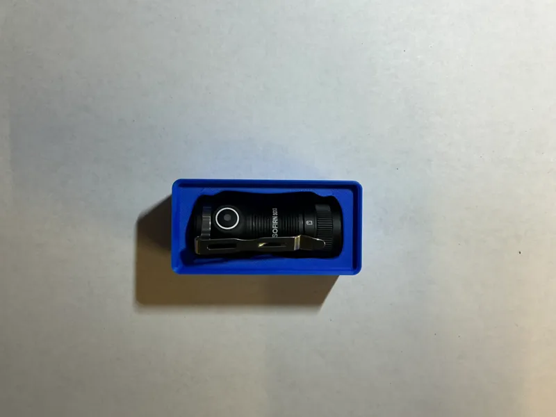 Gridfinity bin for the Sofirn SC13 Flashlight