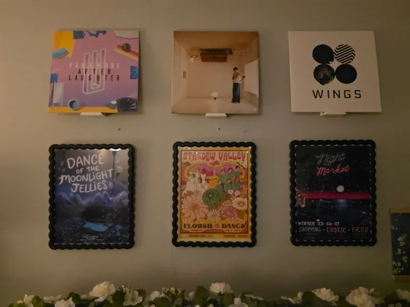 Minimalist Vinyl Record Wall Mount