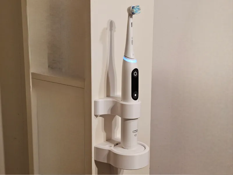 Oral-B  iO Toothbrush Wall Mount Peggit