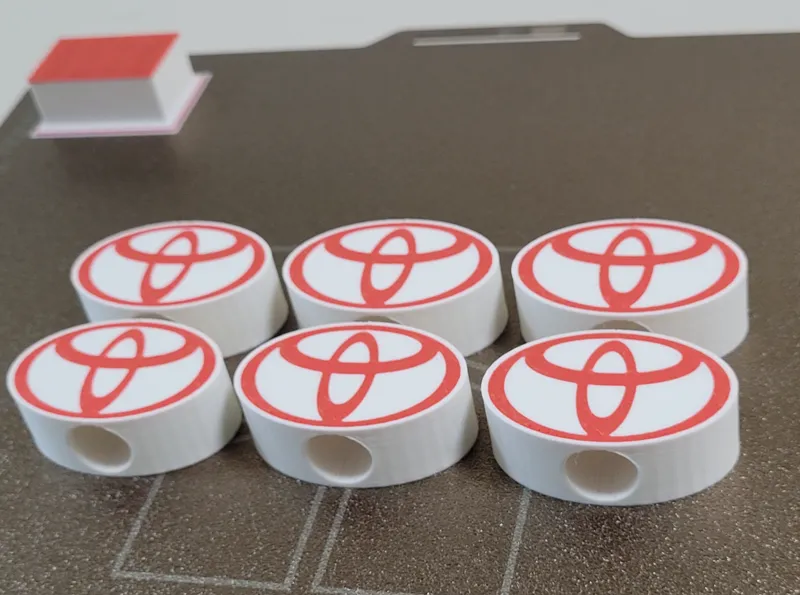 Toyota straw topper