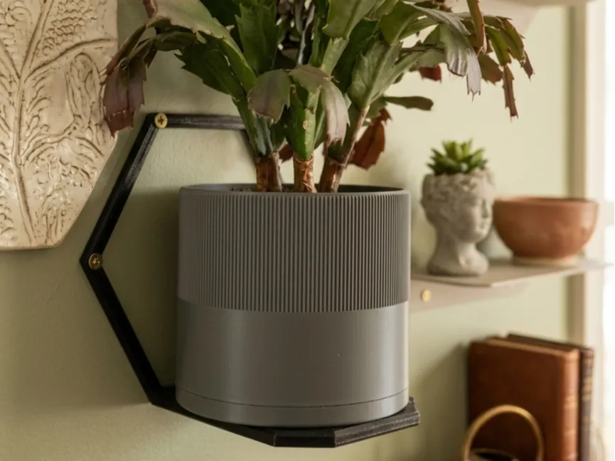 Plant Pot with drip tray - Free 3D Print Model - MakerWorld