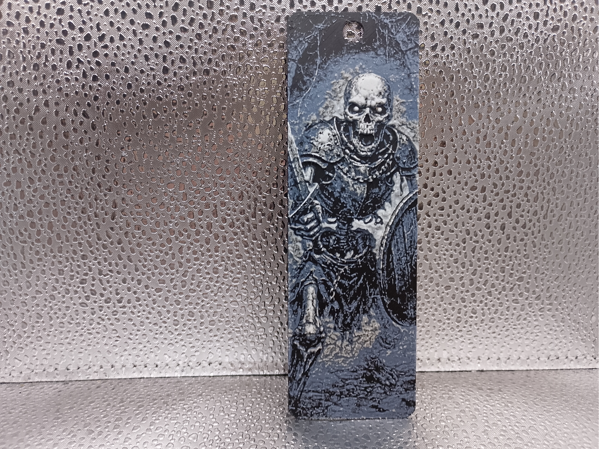 Miniatura 1 do modelo 3D Skeleton Bookmark – Hueforge