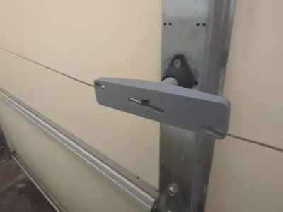 Inside T-Handle Manual Garage Door