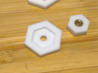 Hold with shelf support for HomeRacker