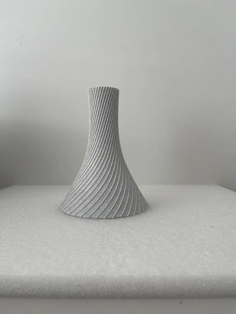 Gow up Spiral Vase
