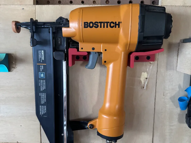 Nailer Hanger
