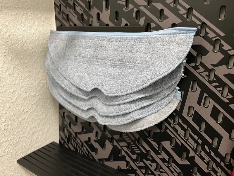 Skadis holder for 5 Roborock mobs