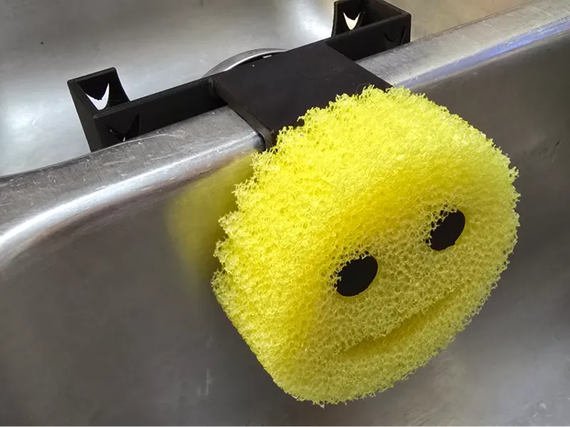 ScrubDaddy With Basket And Cutout for Stopper