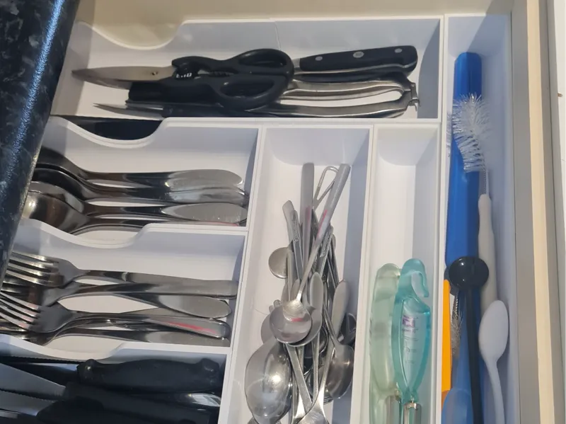 cutlery organiser