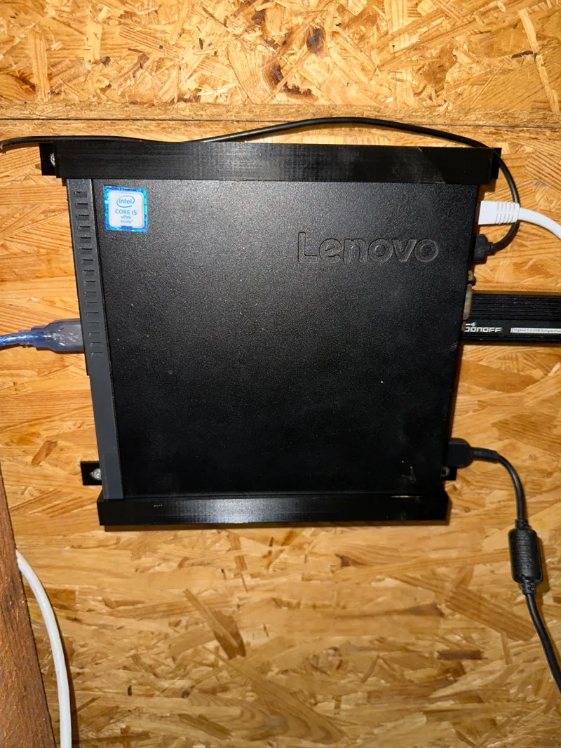 Lenovo ThinkCentre M910Q Tiny Wall Mount