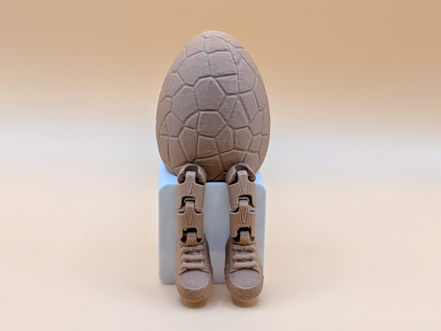 The Cool Egg Buddy - Articulated 