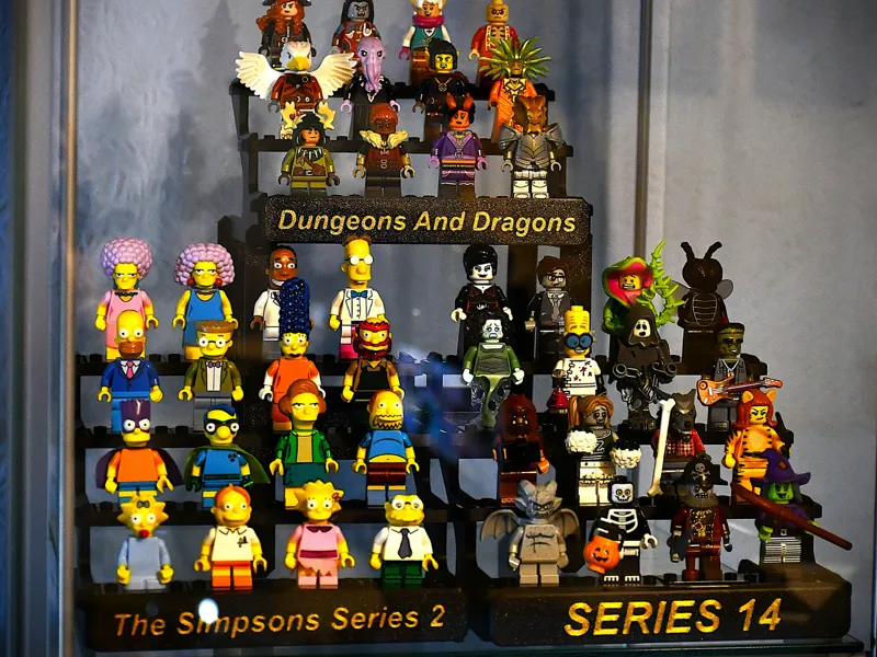 Minifig Stands