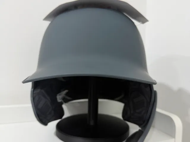 Helment stand