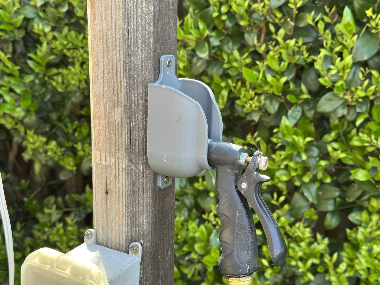Parametric Hose Nozzle Sprayer holder mount view 2