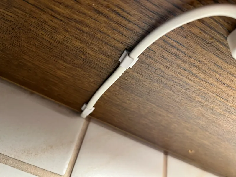 Kabelclip zum kleben für flache Kabel ca 5,5x3,5
