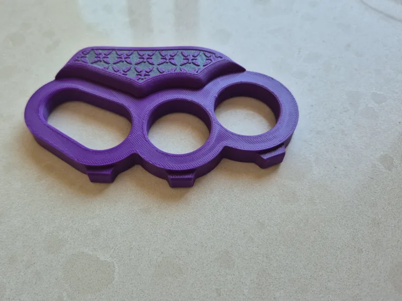 Cosplay Knuckle Duster