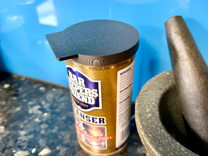 Cleaning powder cap/lid (bar keepers friend lid)