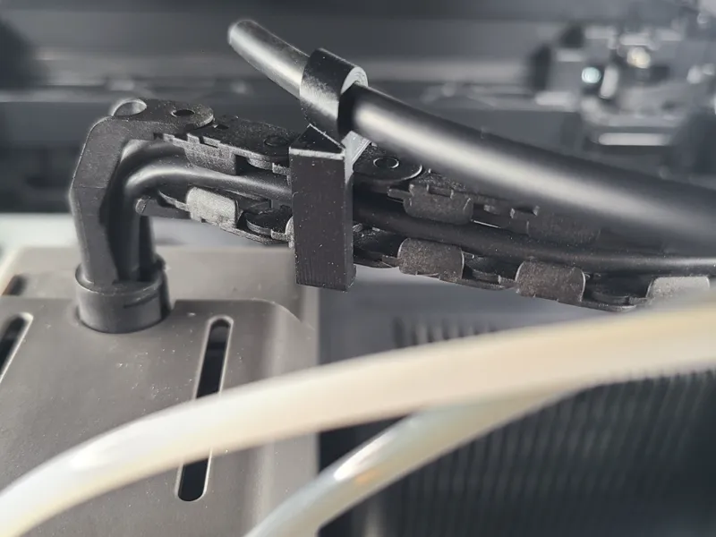 Air Assist Hose Clip