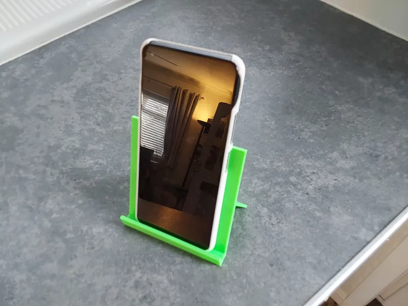 Simple Phone Stand (Quick Print)