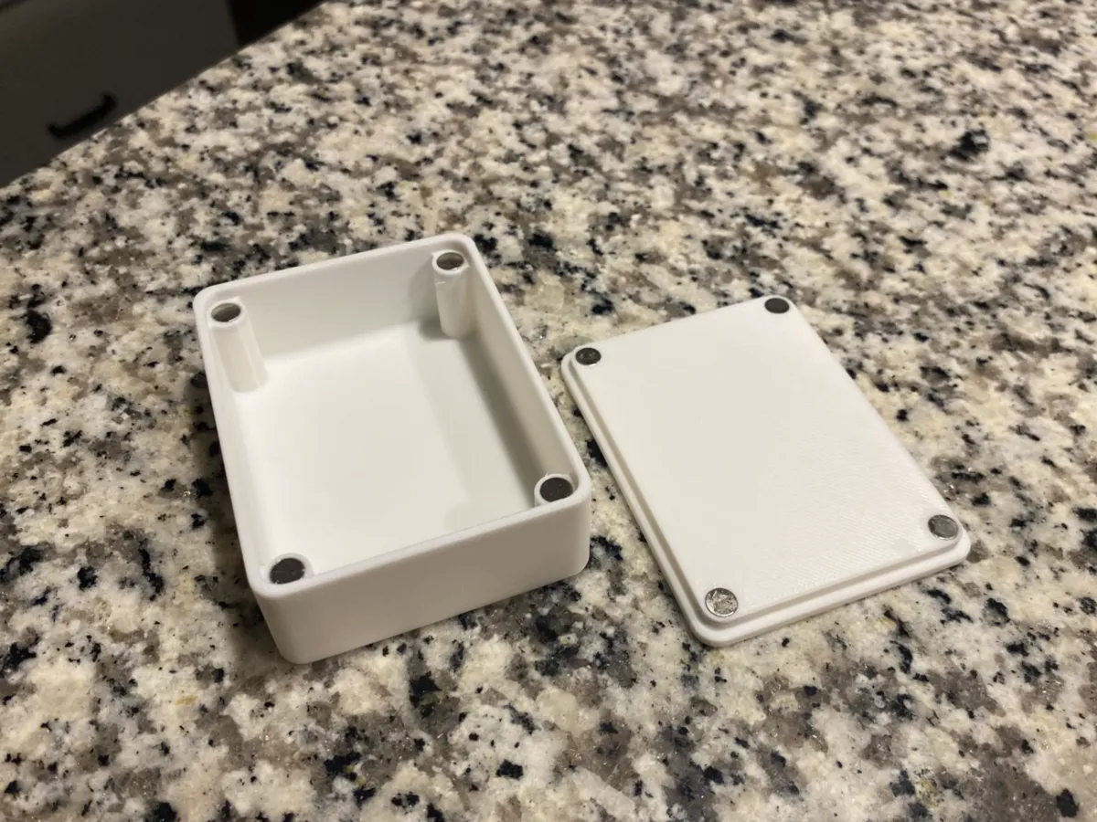 Magnetic Lid Box - 60x80mm - Free 3D Print Model - MakerWorld