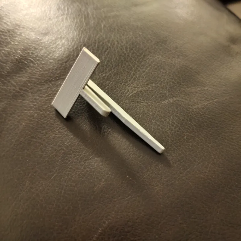 Cardboard Box Clip