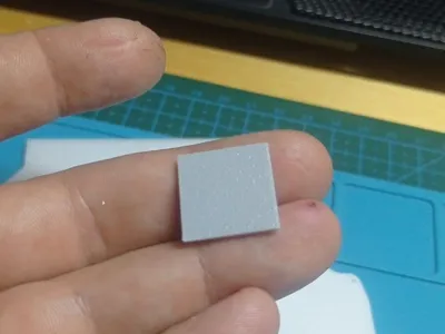 Corner insert