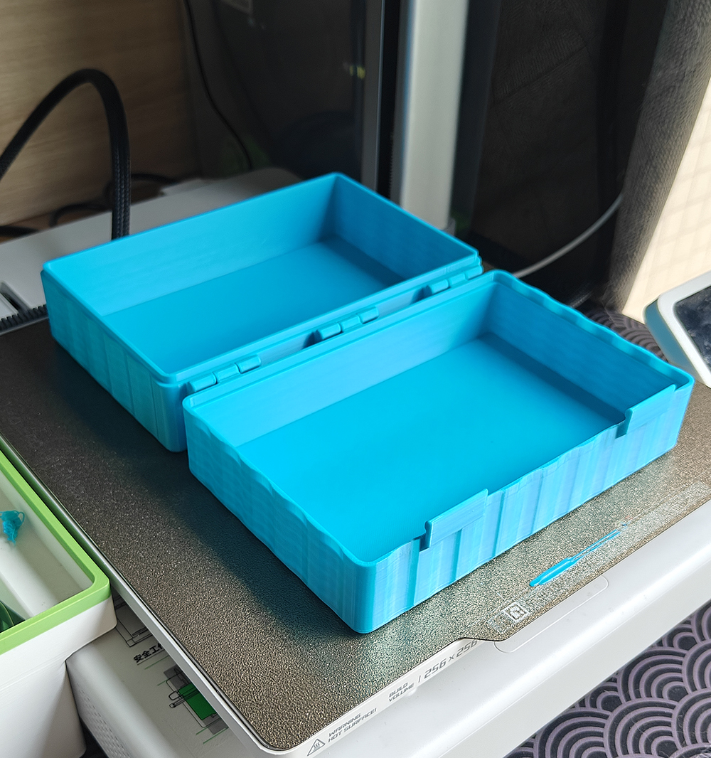 Miniatura 2 do modelo 3D 一体打印大盒子  省料收纳盒 