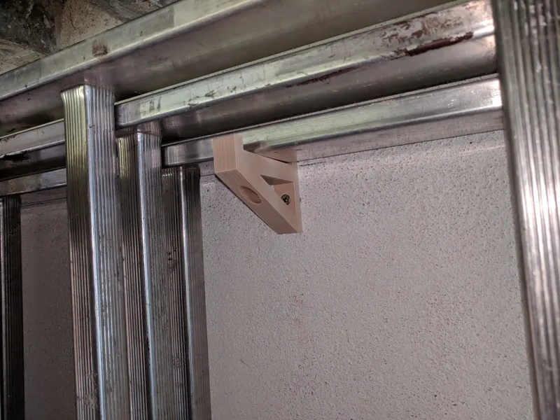 Ladder bracket