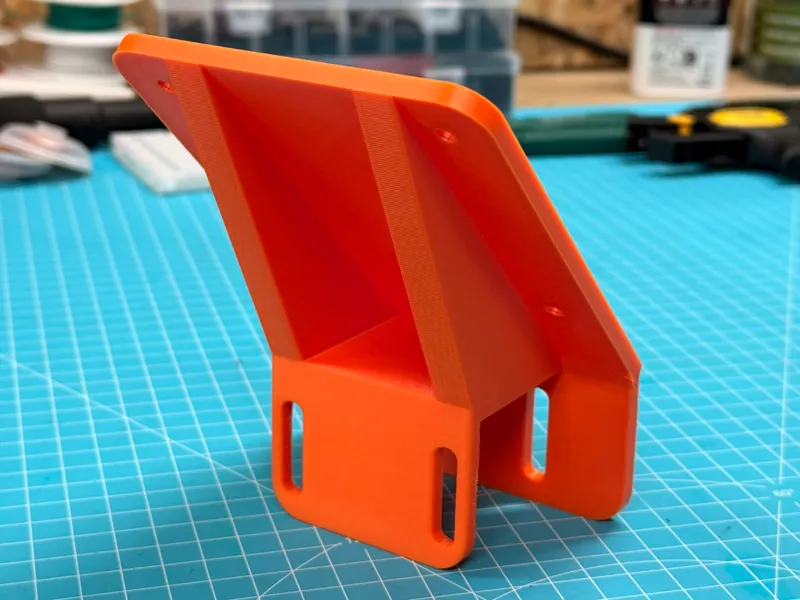 45° Angled VESA Mount for 40mm Aluminum Profile