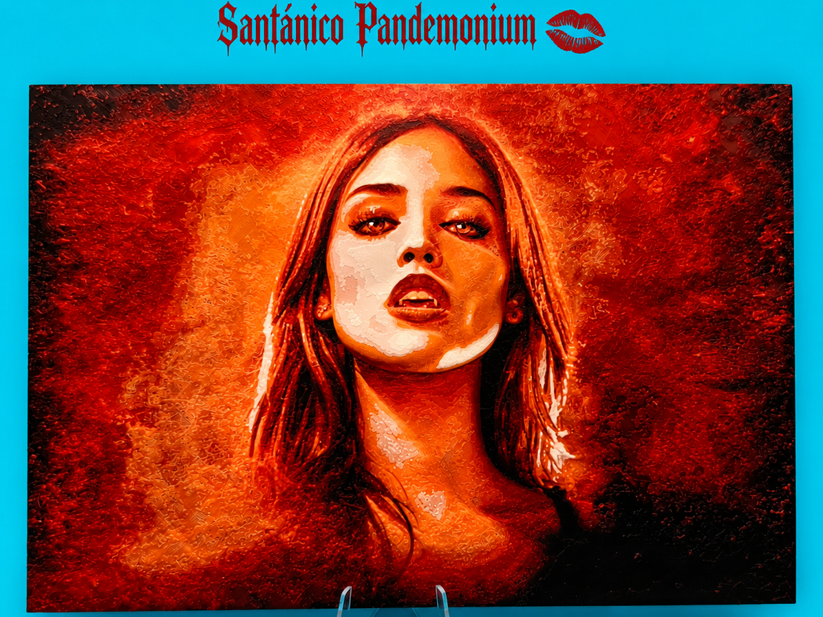 Eiza González (Santánico Pandemonium)