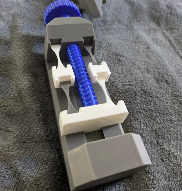 https://makerworld.bblmw.com/makerworld/model/US4d795551486010/design/2024-12-24_e258e92a82b87.jpeg