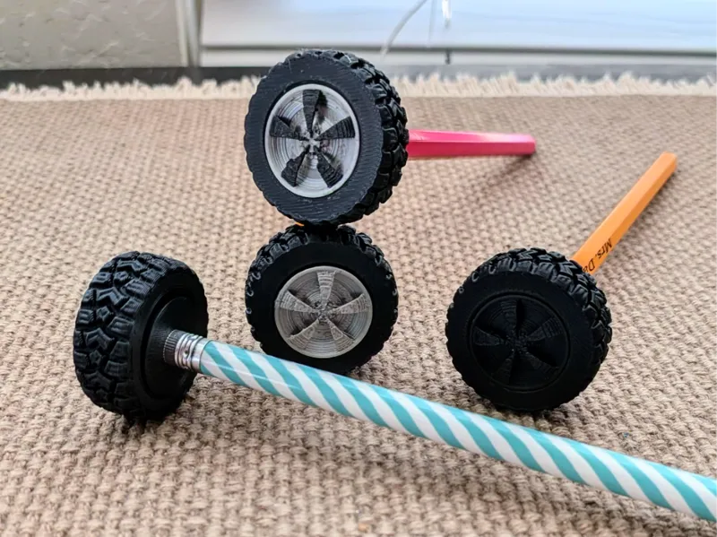 Spinning Tire Pencil Topper