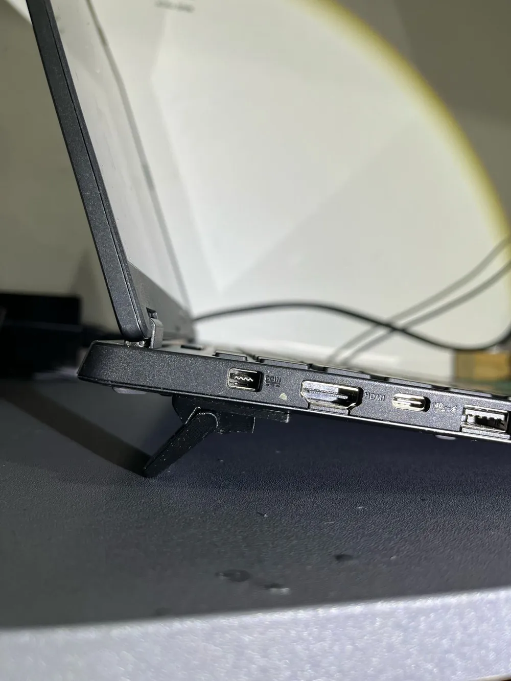 Laptop / Monitor Foldable Riser / Stand by Makaryo - MakerWorld