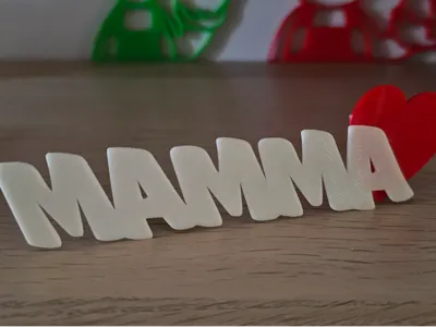 Desktop mom with heart