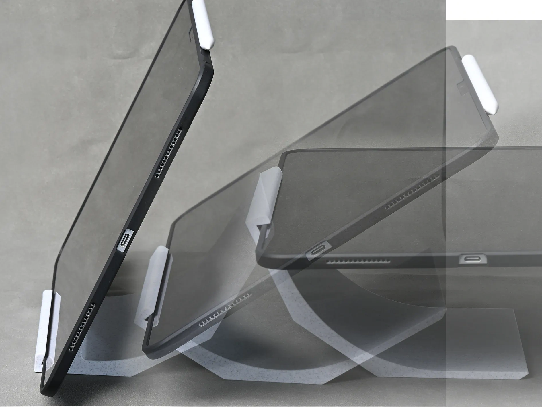 Miniatura 2 do modelo 3D 力学科技简约ipad平板（折叠手机）支架