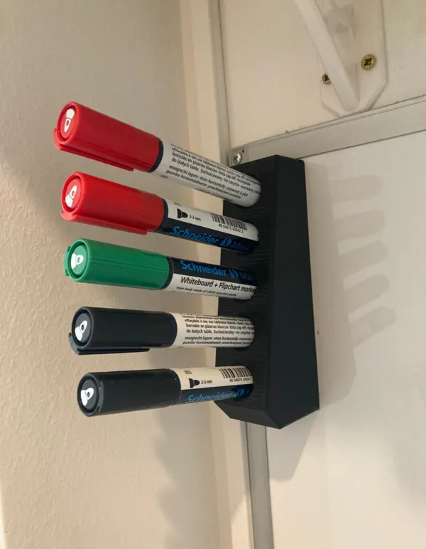 Range-marqueurs pour tableau blanc