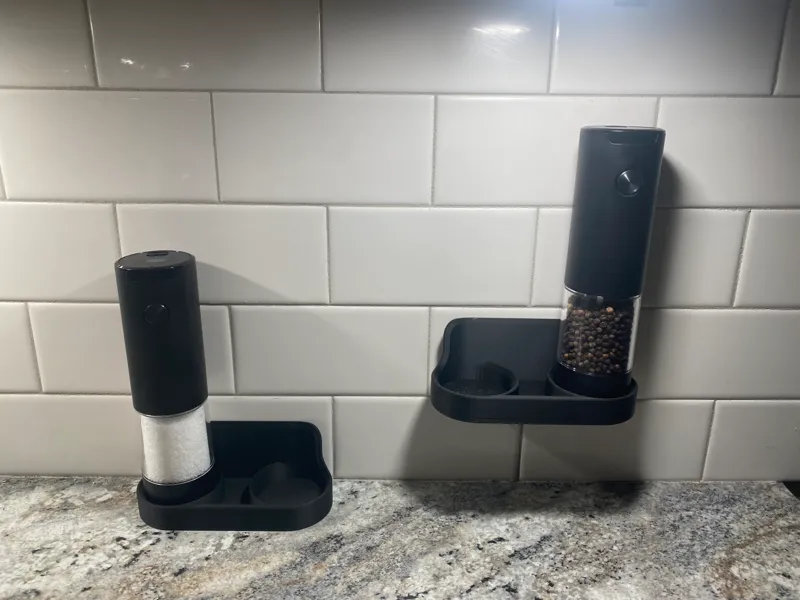 Salt and Pepper Grinder Stand