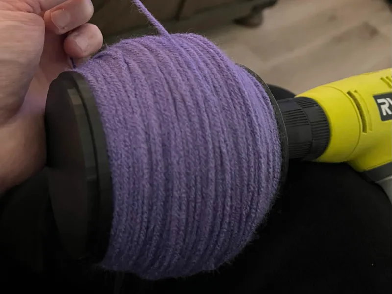 Drill Yarn Winder - Chuck and Spool