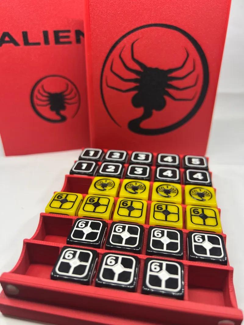 Alien D&D Cthulhu ++ - 30d6 Dice Box (magnetic)